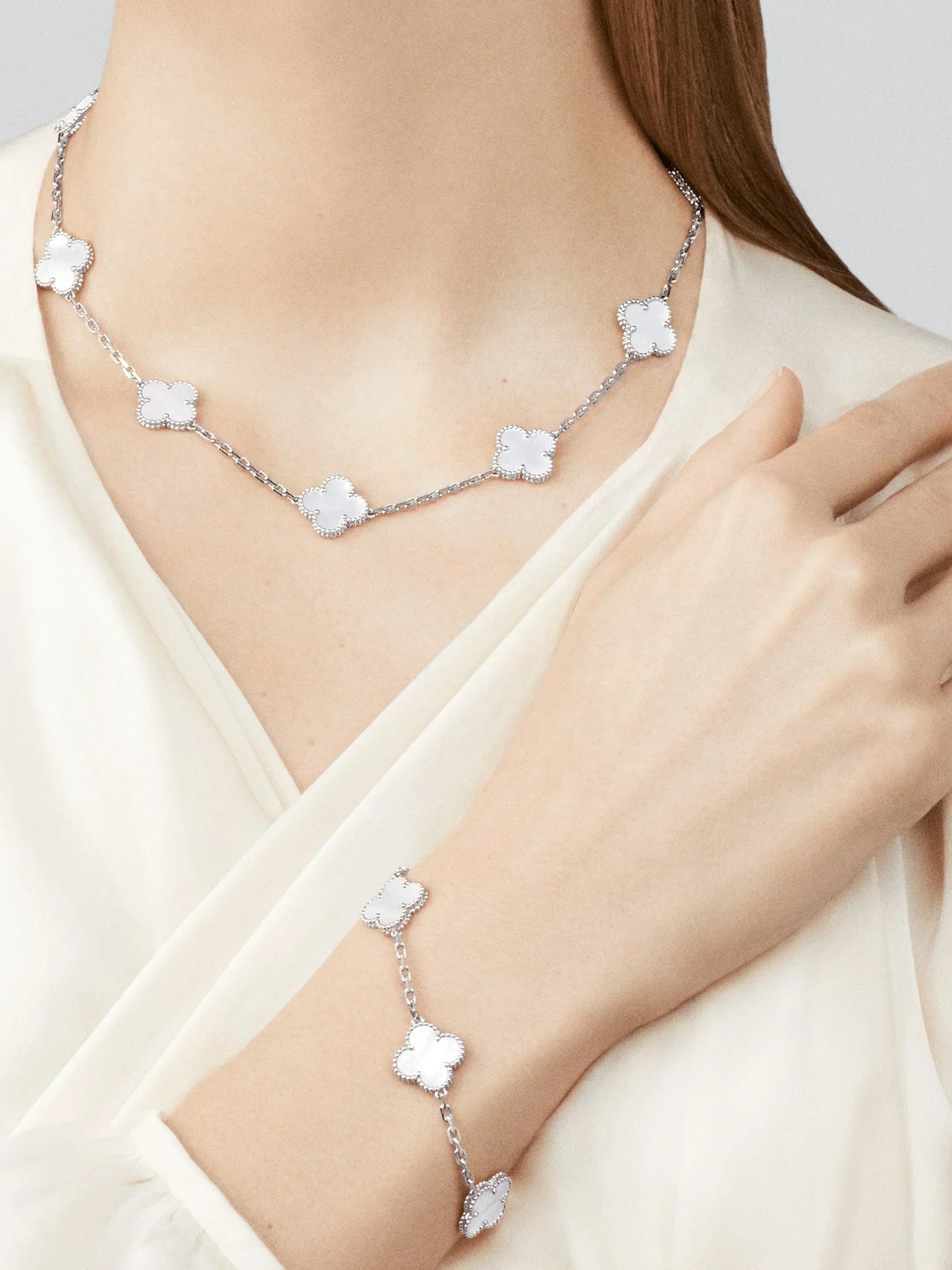 TRÉBOL | Collar Plateado