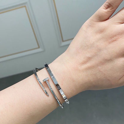 PÚA | Pulsera Fina en Oro Rosa